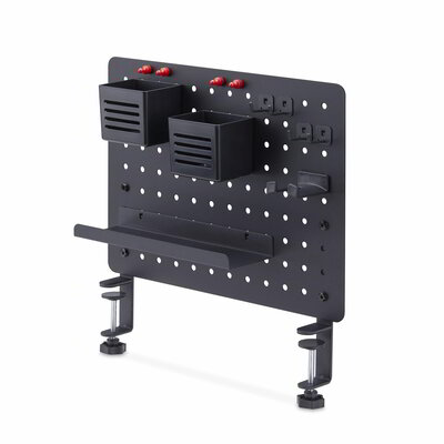 Startech - Rögzíthető perforált fal kiegészítőkkel, 16,5 x 12,5 hüvelyk (42 x 32 cm) - 1612B-DESK-PEGBOARD