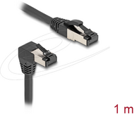 Delock RJ45 hálózati kábel Cat.8.1 S/FTP 90 fokban lefelé hajló / egyenes 1 m fekete - 80400
