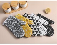 IRIS - CT-38 Mintás sütőkesztyű 17X26 cm