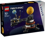 LEGO® Technic A Föld és a körülötte keringő Hold 42179