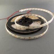 OPTONICA - LED Szalag 60 LED/m, 5050 SMD, kültéri, meleg fehér fény, 5 méter, 720 Lm/m, 2700K